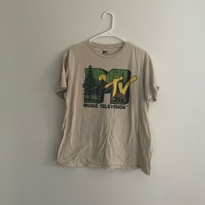 MTV Tan Forest Graphic Tee. Size L